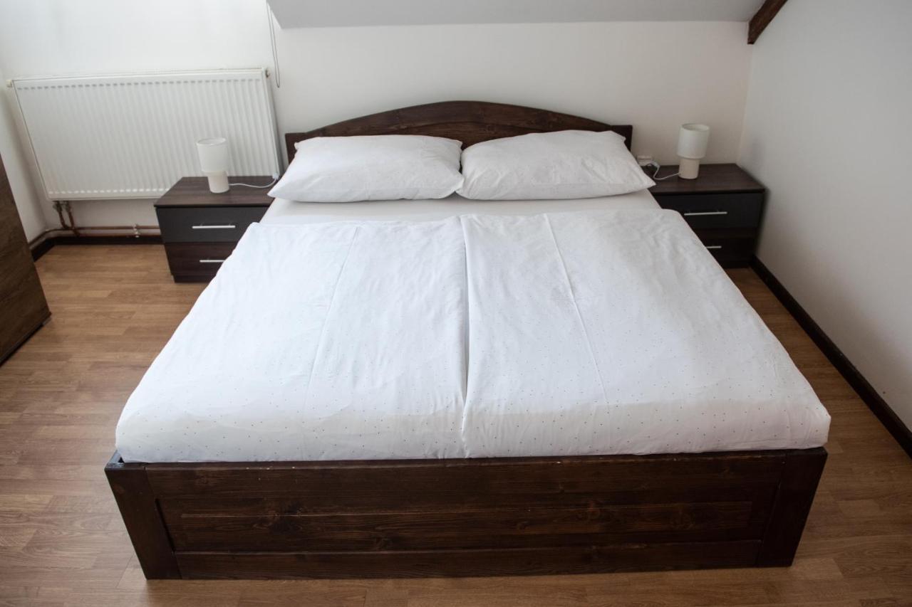 Podkrovni Apartman S Vyhledem Na Namesti Lomnice nad Lužnicí 외부 사진